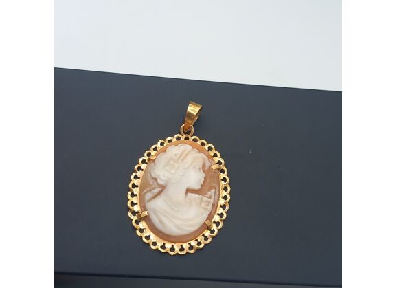 Image Pendentif Or jaune Camée