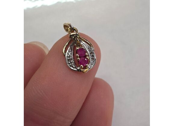 Image Pendentif Or jaune Or blanc Pierre rouge Diamant