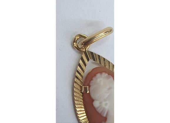 Image Pendentif Or jaune Camée Sans