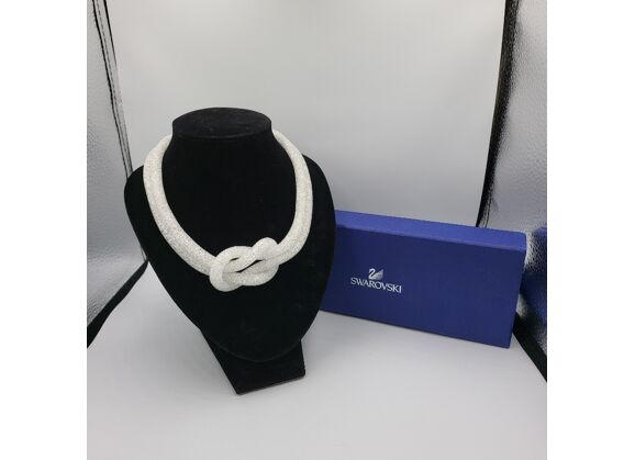 Image Collier Plastique