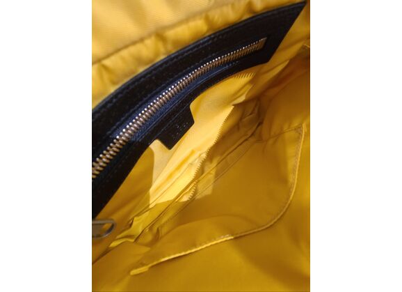 Image Sac à main GUCCI Porté croisé Econyl Jaune