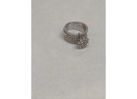 Image Bague Or blanc Pierres blanches