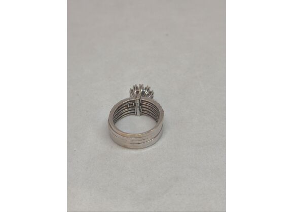 Image Bague Or blanc Pierres blanches