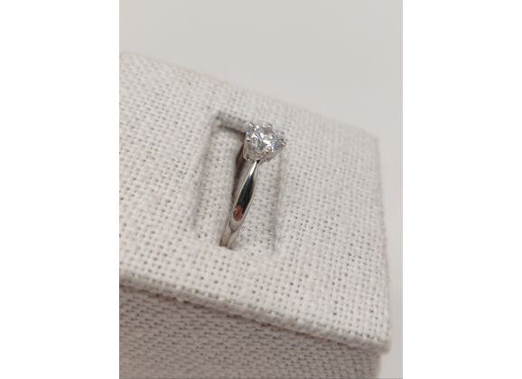 Image Bague Or blanc Oxyde de zirconium Sans