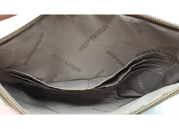 Image Portefeuille ARTHUR & ASTON Synthétique Beige