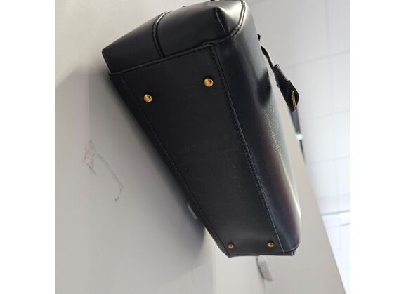 Image Sac à main GUESS Autre Porté épaule Polyuréthane Noir