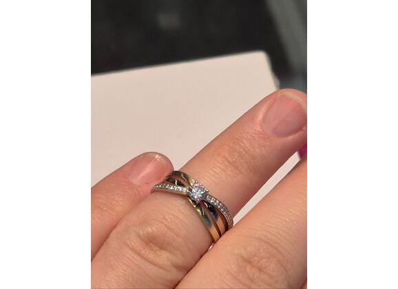 Image Bague Or jaune Or blanc Or rose Oxyde de zirconium Pierre blanche