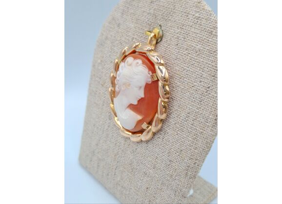 Image Broche Or NON SIGNE Or jaune
