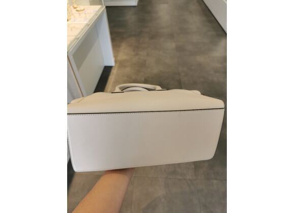 Image Sac à main MICHAEL KORS Selma Porté main Cuir Cuir blanc détail doré