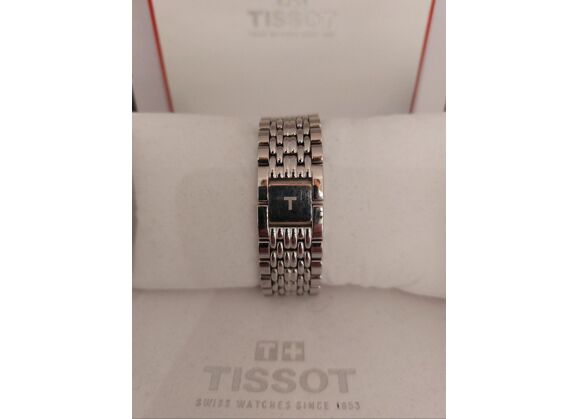 Image Montre Homme TISSOT Classic every time Acier Gris 3.5 mm