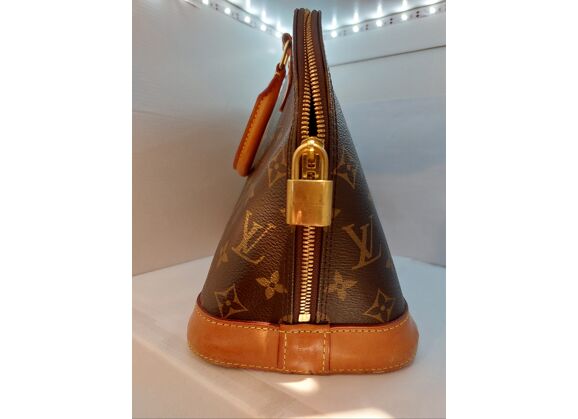 Image Sac à main LOUIS VUITTON Alma Porté main Toile enduite Monogram