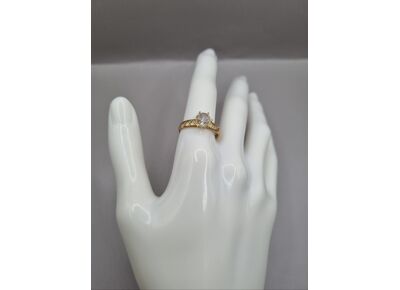 Image Bague Or jaune Oxyde de zirconium Oxyde de zirconium
