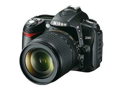 Appareils photos numériques NIKON D90 + AF-S DX NIKKOR 18-105 mm VR + 4 Go SD Card Noir Noir
