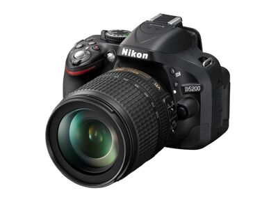 Appareils photos numériques NIKON D5200 18-105mm VR Kit Noir Noir