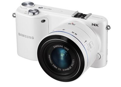 Image Appareils photos numériques SAMSUNG NX 2000 20 - 50mm Blanc Blanc