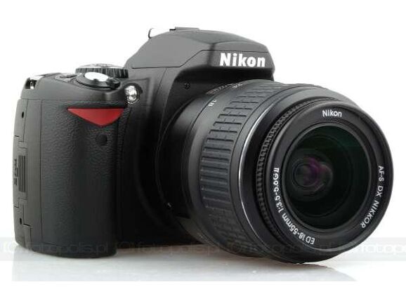 Image Appareil photo numérique NIKON D40 + 18-55 mm Noir Noir