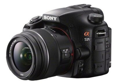 Appareils photos numériques SONY SLT-A57 Kit (18-55mm) Noir