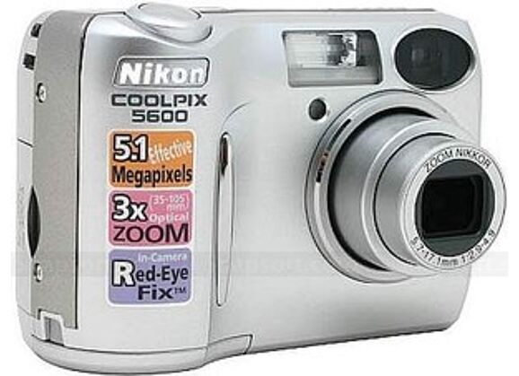 Image Appareil photo numérique NIKON Coolpix 5600 Gris Gris