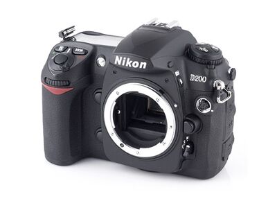 Appareils photos numériques NIKON D200 nu - Grip MB-D200 Noir