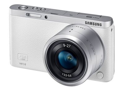 Appareils photos numériques SAMSUNG NX mini + 9-27mm Blanc, Argent Blanc