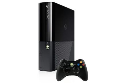 Console MICROSOFT Xbox 360 Noir 250 Go + 1 manette