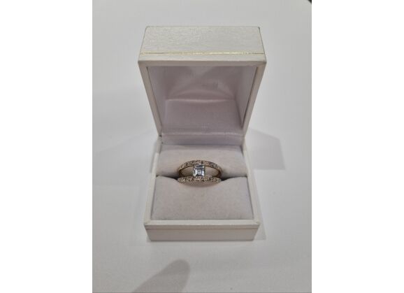 Image Bague Or jaune Diamant Oxyde de zirconium