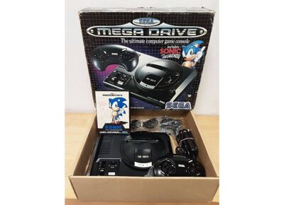 Image Console SEGA Mega Drive Noir + 2 manettes + Sonic the Hedgehog