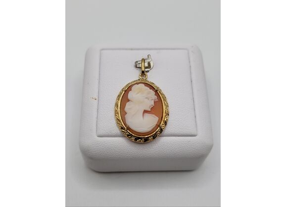 Image Pendentif Or jaune Camée Sans