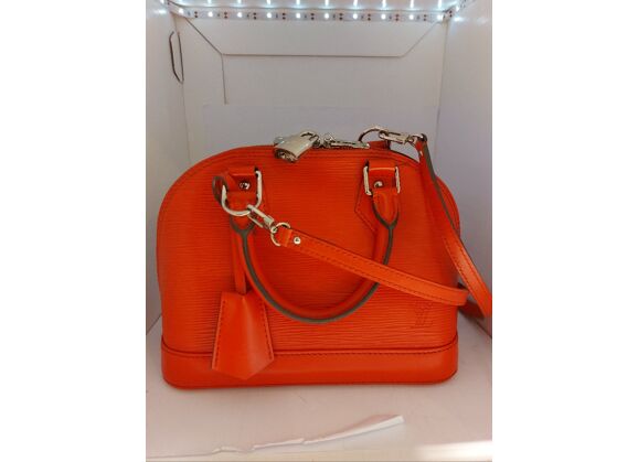 Image Sac à main LOUIS VUITTON Alma BB Porté croisé Cuir épi Rouge