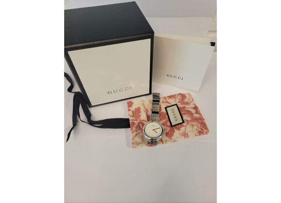 Image Montre Femme GUCCI Diamantissima 141.4 Acier Gris 27 mm