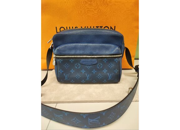 Image Sac à main LOUIS VUITTON Messenger Banane Cuir Bleu